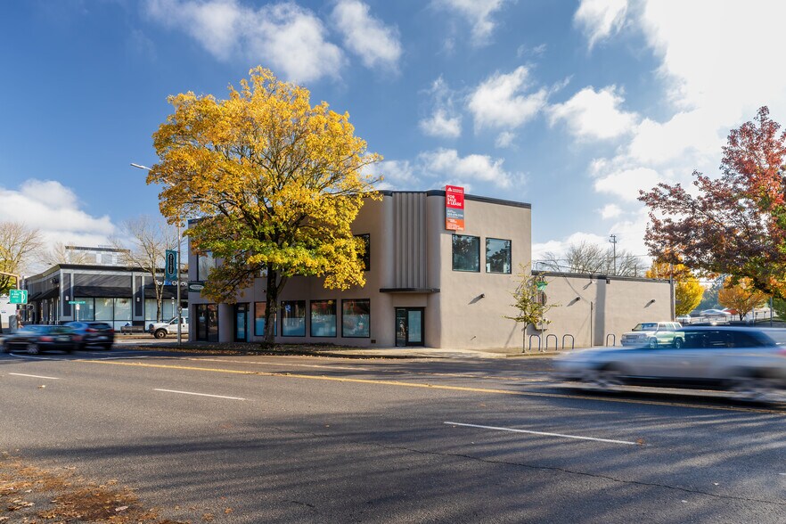More Photos Of 3902 NE Sandy Blvd, Portland Office For Sale