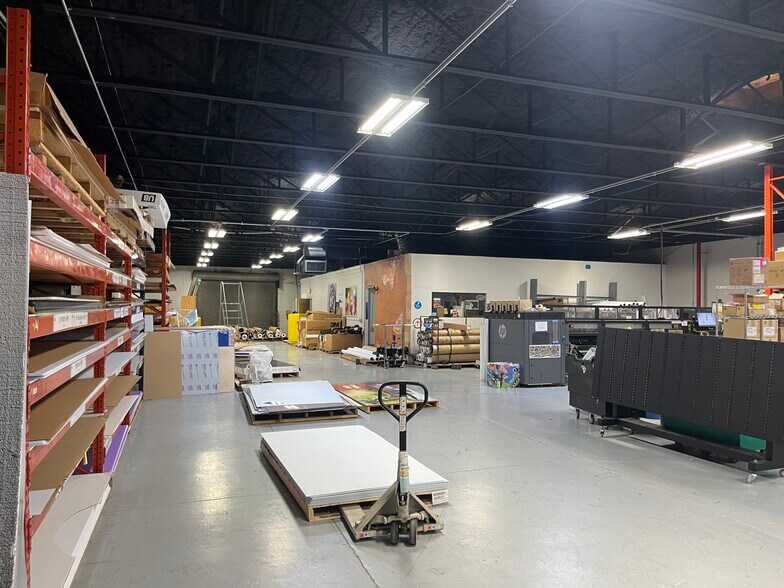 More Photos Of 850 S Hughey Ave, Orlando Manufacturing For Sale