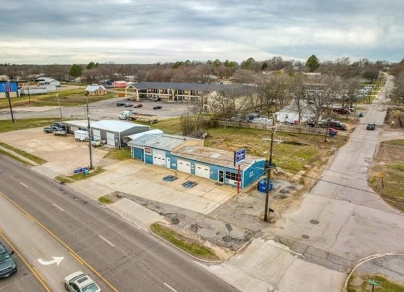 More Photos Of 1019 S Mississippi Ave, Atoka Auto Repair For Sale