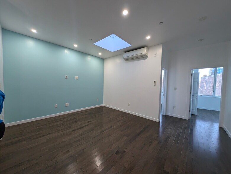 More Photos Of 3043 Fulton St, Brooklyn Storefront Retail Residential For Sale