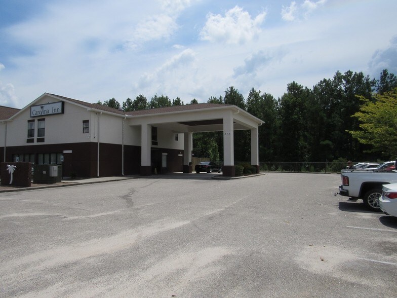 Primary Photo Of 312 Us-701 Hwy N, Loris Hotel For Sale