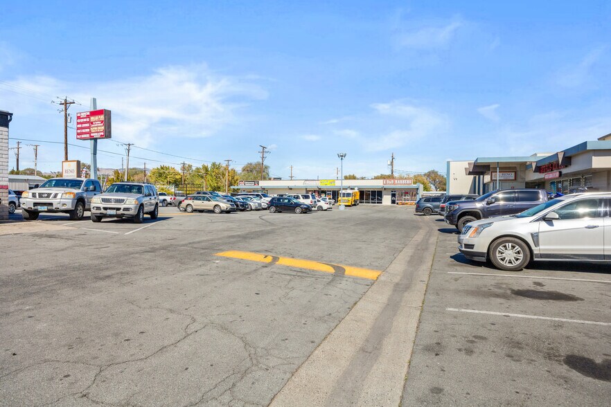 More Photos Of 3004-3098 Kietzke Ln, Reno Storefront For Sale