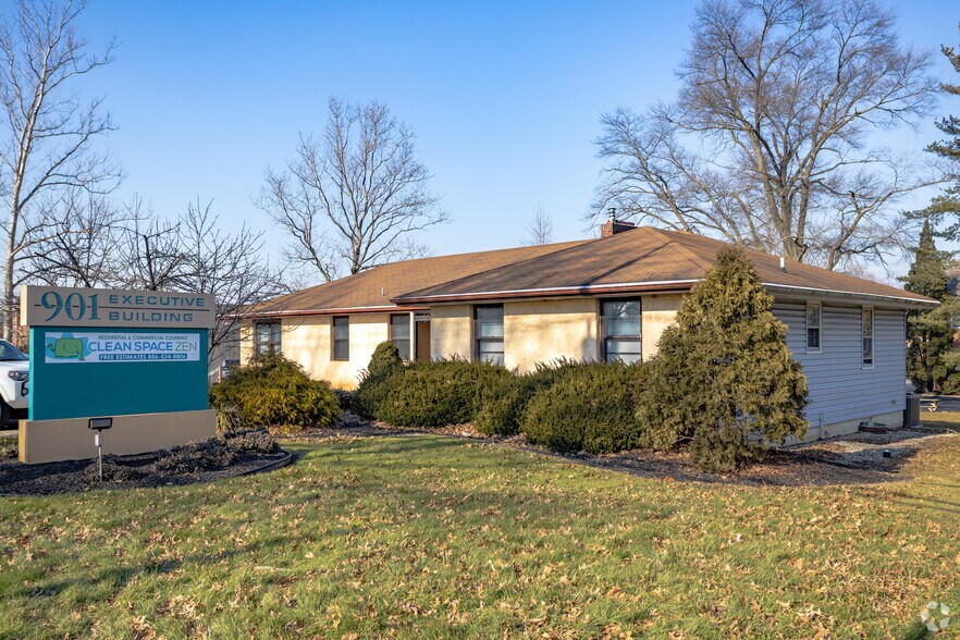 More Photos Of 901 Old Marlton Pike W, Marlton Medical For Sale