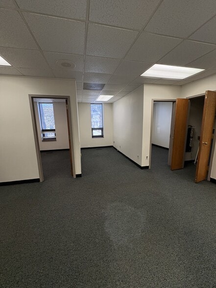 More Photos Of 44 Broadway, Greenlawn Office For Lease