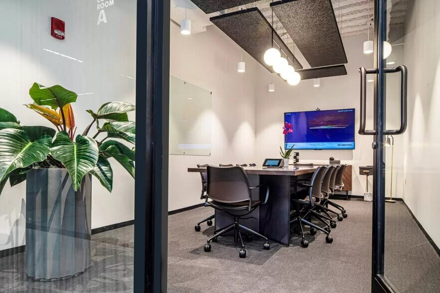 More Photos Of 1001 Liberty Ave, Pittsburgh Coworking Space