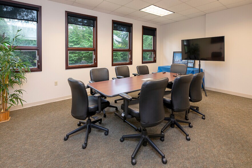 More Photos Of 22710 Fairview Center Dr, Fairview Park Medical For Lease