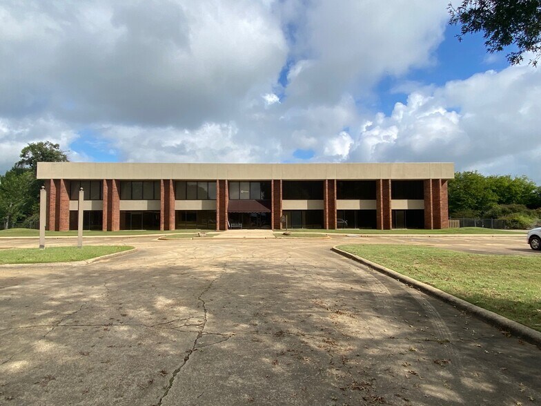 Primary Photo Of 100 Park Gate Ext, Tupelo Office For Lease