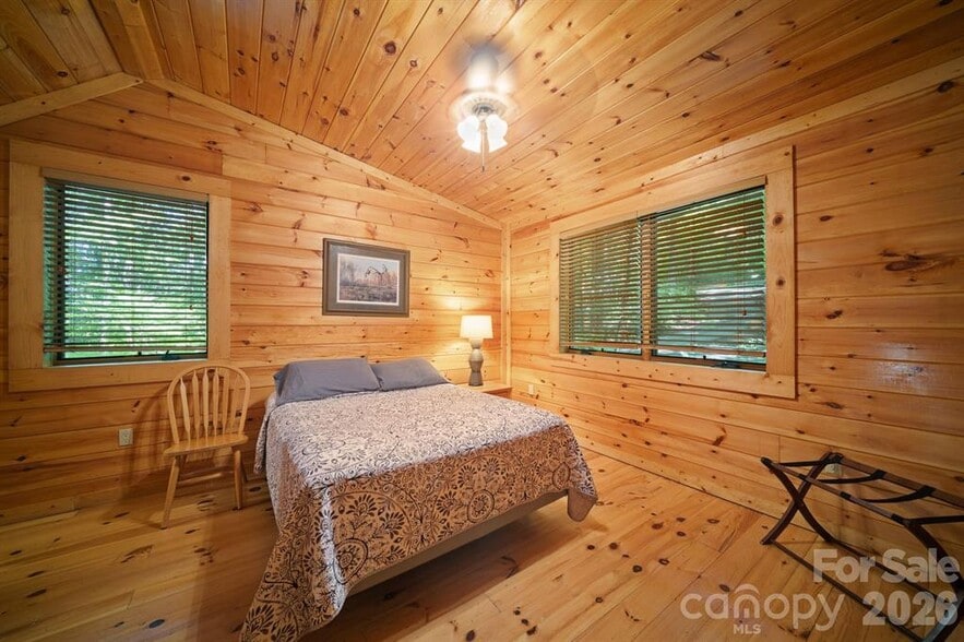 More Photos Of 504 Mountain View School Rd, Robbinsville Hotel For Sale