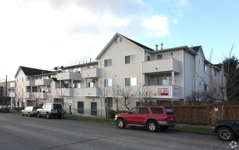 Primary Photo Of 5333 15th Ave S, Seattle Apartments For Lease