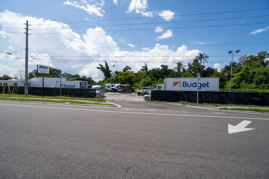 More Photos Of 5507 E Colonial Dr, Orlando Auto Repair For Sale