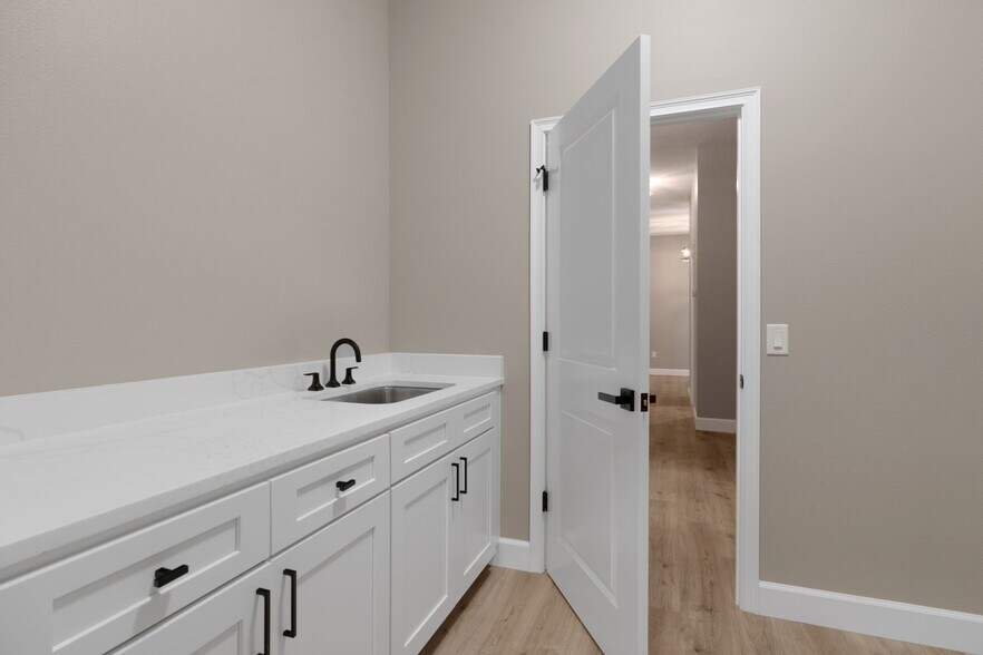 More Photos Of , Inverness Specialty For Sale