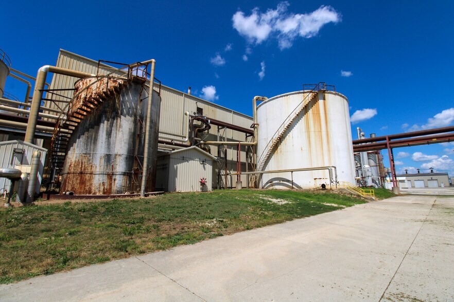 More Photos Of 6059 159th St, Galva Food Processing For Sale