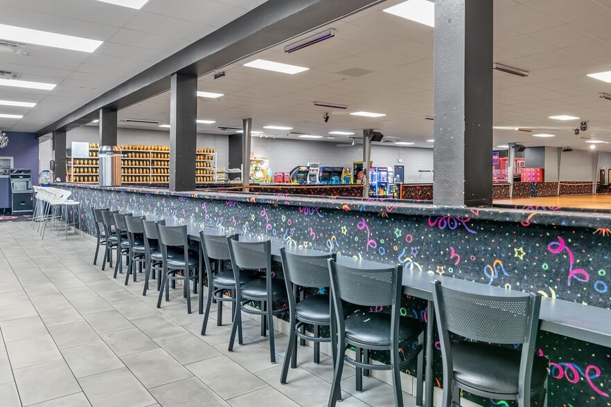 More Photos Of 7628 Corina Dr, Fort Worth Skating Rink For Sale