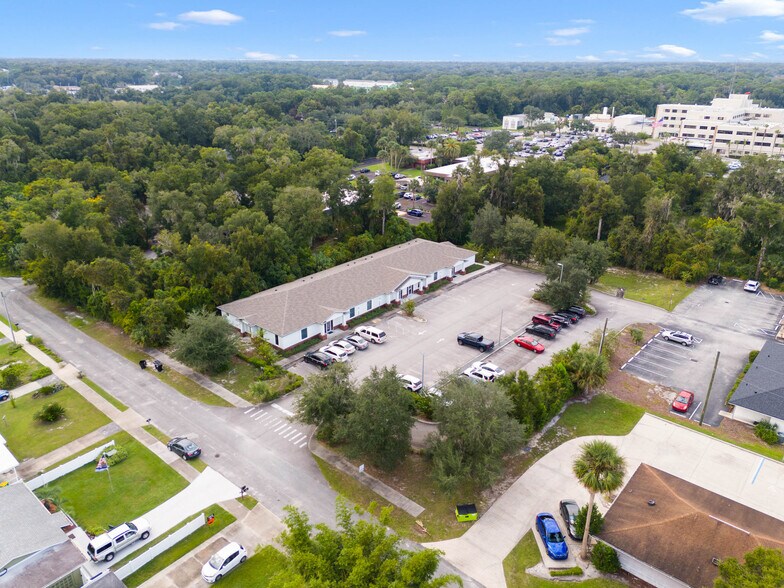 More Photos Of 844 N Stone St, Deland Medical For Sale