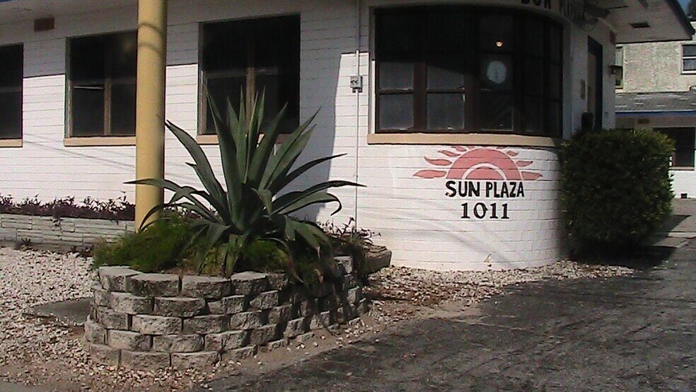 More Photos Of 1011 S Ridgewood Ave, Daytona Beach Hospitality For Sale