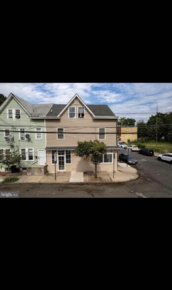 More Photos Of 80-82 Jersey St, Trenton Storefront Retail Residential For Lease