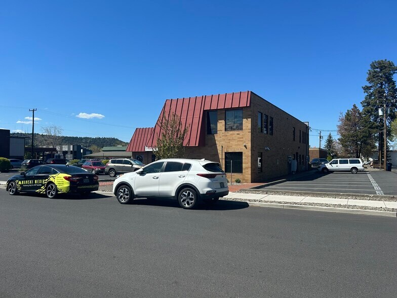 Primary Photo Of 1404 NE 3rd St, Bend Storefront Retail Office For Lease