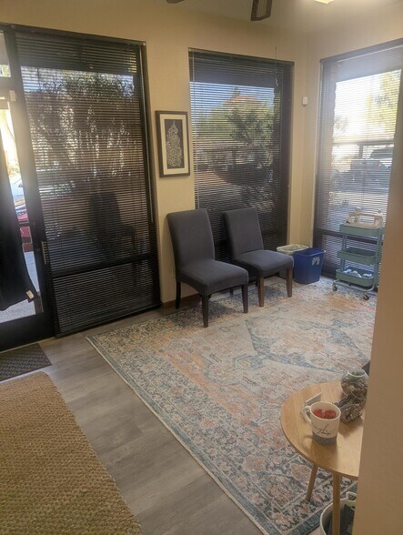 More Photos Of 1615 E Warner Rd, Tempe Medical For Lease