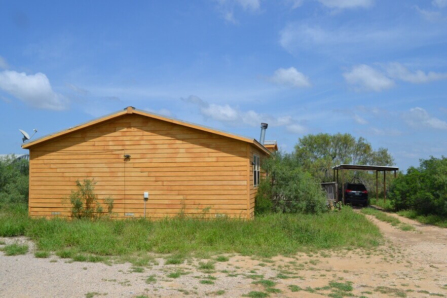 More Photos Of 325 Pearson Moss Ln, Laredo Land For Sale