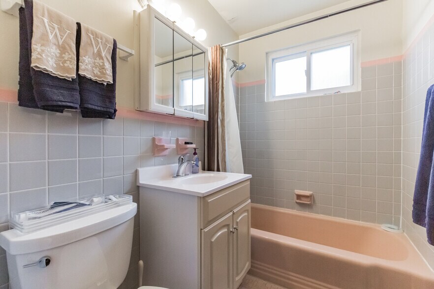 More Photos Of 200 Spruce St, Doylestown Multifamily For Sale