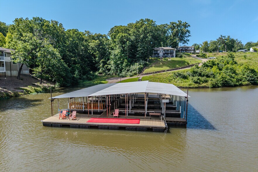 More Photos Of 2399 Twin Rivers Pt, Camdenton Trailer Camper Park For Sale