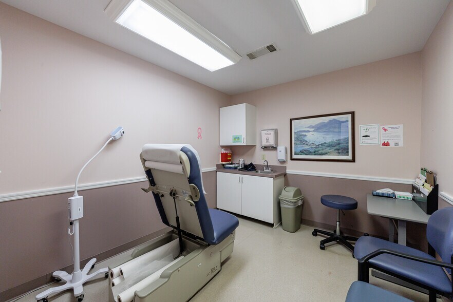 More Photos Of 111 Lee Byrd Rd, Loganville Medical For Sale