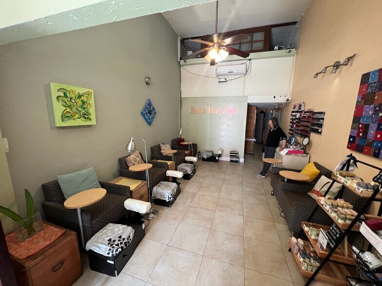 More Photos Of 541 4th Ave, San Diego Storefront Retail Office For Lease