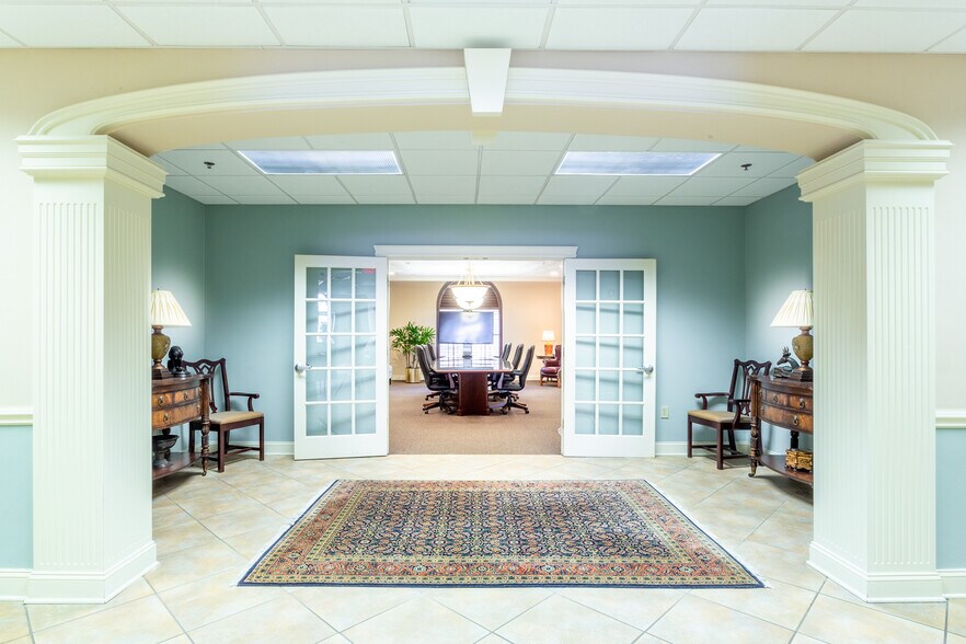 More Photos Of Pheasant Ridge Road, Roanoke Office For Lease