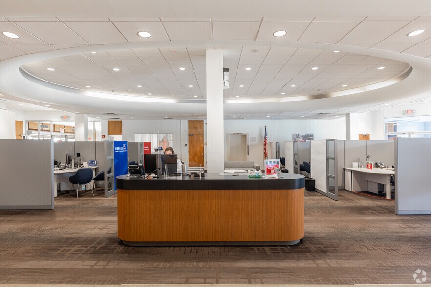 More Photos Of 60 Hempstead Ave, West Hempstead Coworking Space