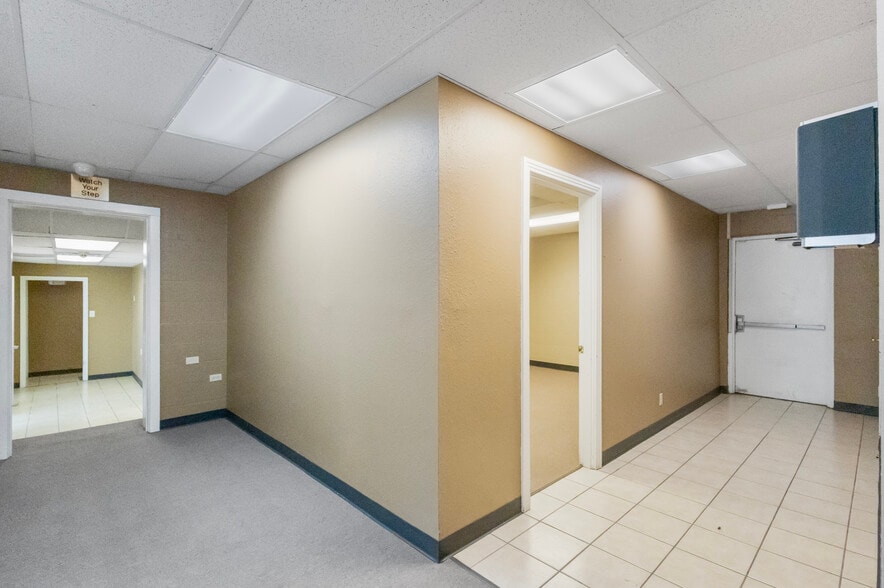 More Photos Of 421 S Beckham Ave, Tyler Medical For Lease