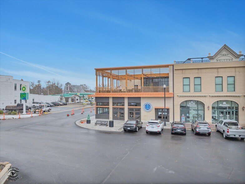 More Photos Of 140 Washington Sq, Washington General Retail For Sale