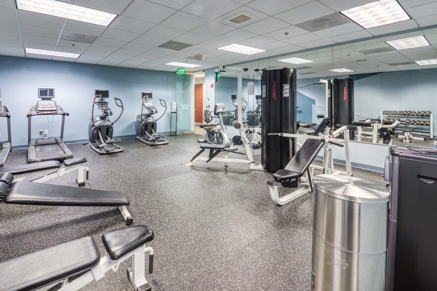 More Photos Of 5900 Windward Pky, Alpharetta Office For Lease