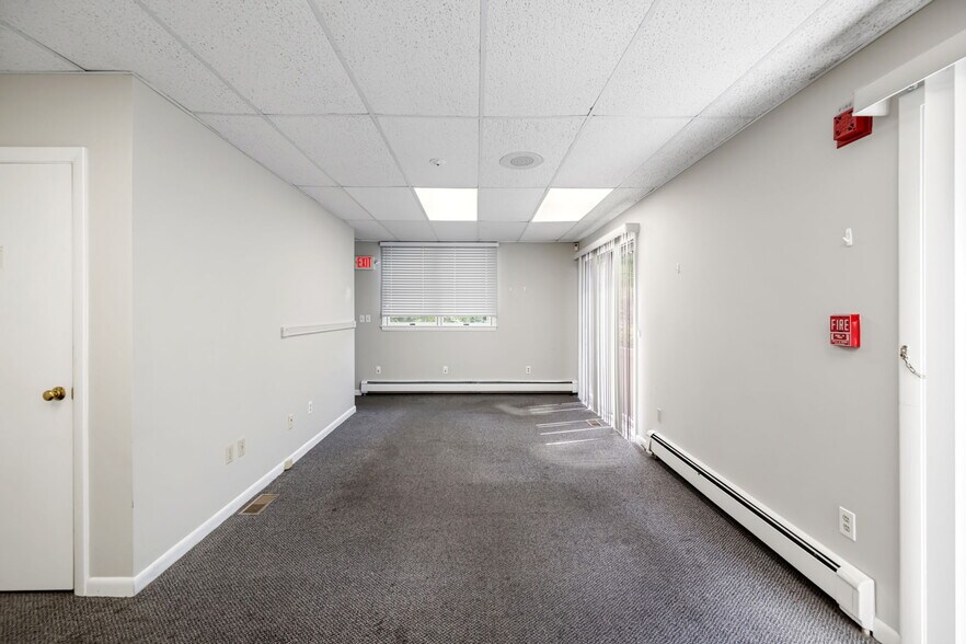 More Photos Of 275 W Main St, Norton Office Residential For Sale