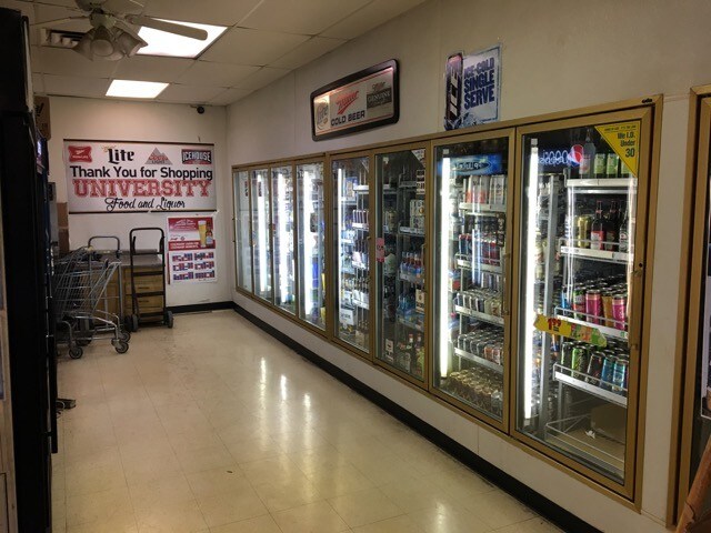 More Photos Of 541 University Pkwy, University Park Convenience Store For Sale