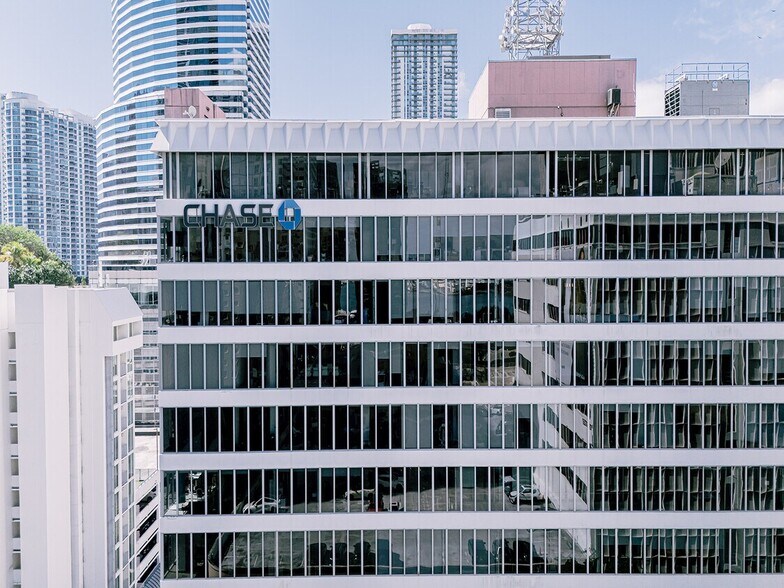 More Photos Of 150 SE 2nd Ave, Miami Office Residential For Lease