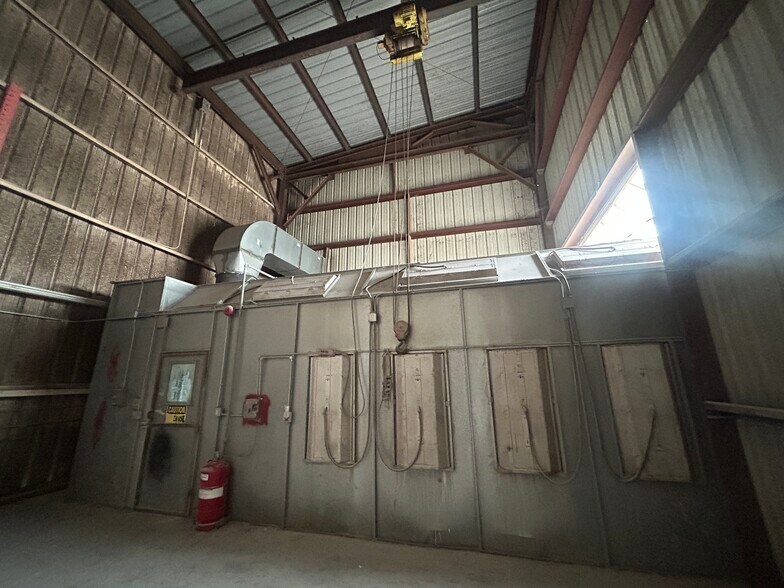 More Photos Of 3110 Reynolds Rd, Lakeland Warehouse For Lease