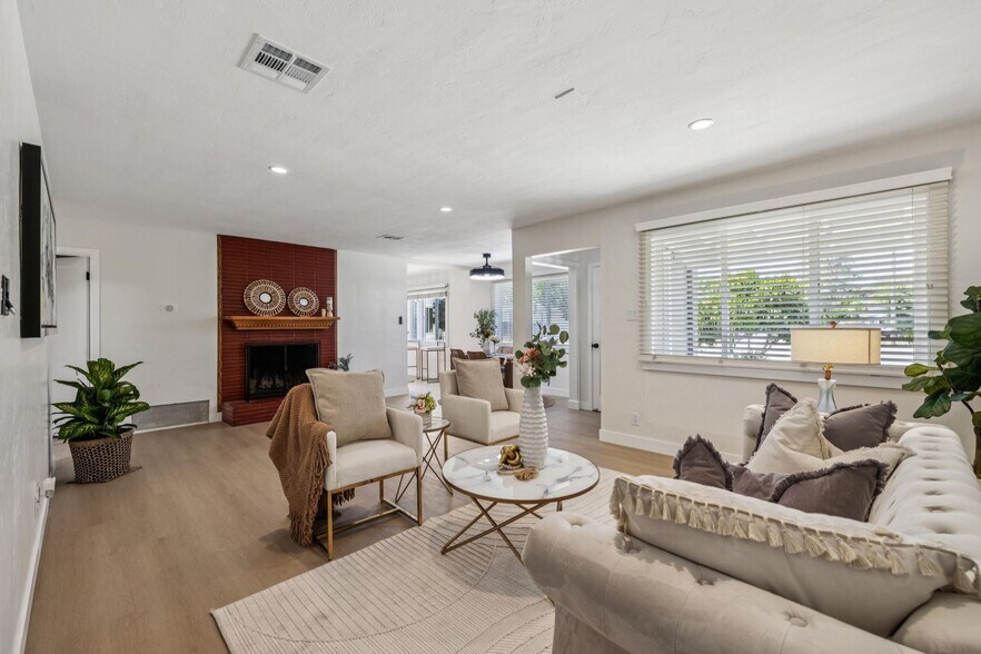 More Photos Of 846 Wilmac Ave, Novato Apartments For Sale