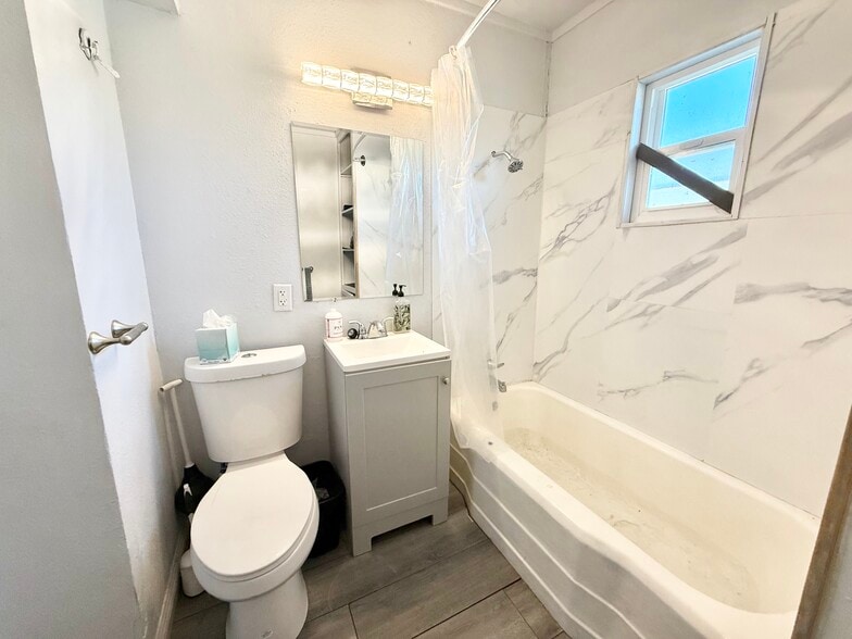 More Photos Of 83298-83420 Argus Ave, Trona Apartments For Sale