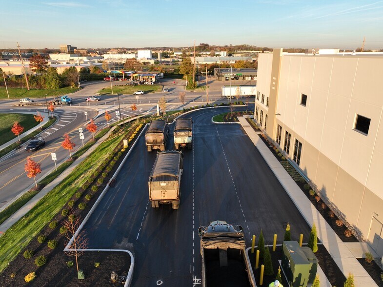 More Photos Of 1100 Strategic Pky, Springdale Warehouse For Lease