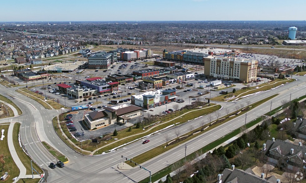 More Photos Of 5485 Mills Civic Pky, West Des Moines Restaurant For Sale