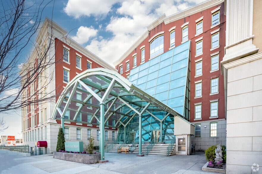 More Photos Of 4502 Ditmars Blvd, Astoria Apartments For Lease