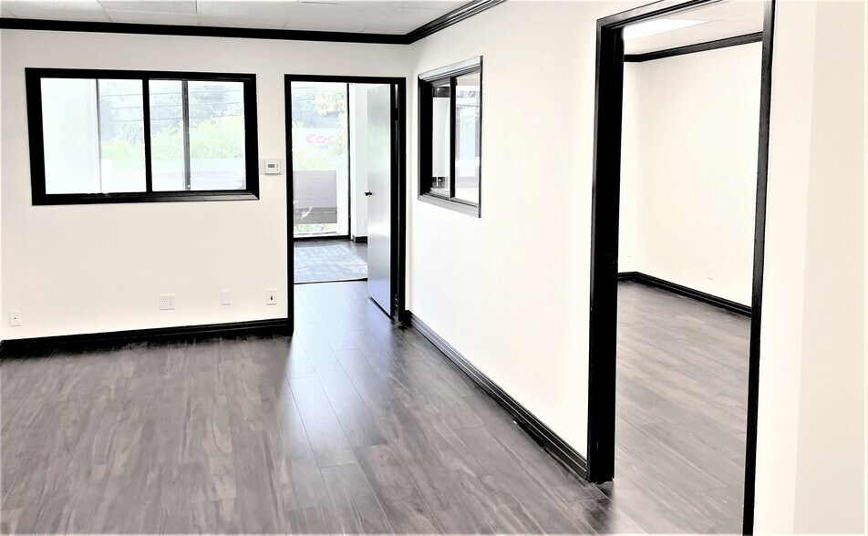 More Photos Of 30423 Canwood St, Agoura Hills Office For Sale