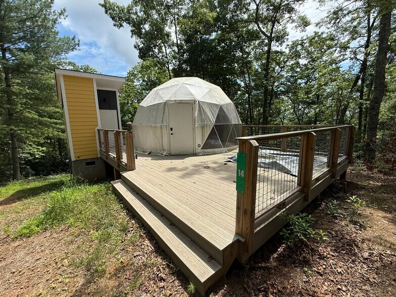 More Photos Of 1105 Fall Creek Rd, Purlear Specialty For Sale