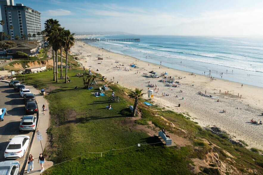 More Photos Of 4927-29 Ocean Blvd, San Diego Multifamily For Sale