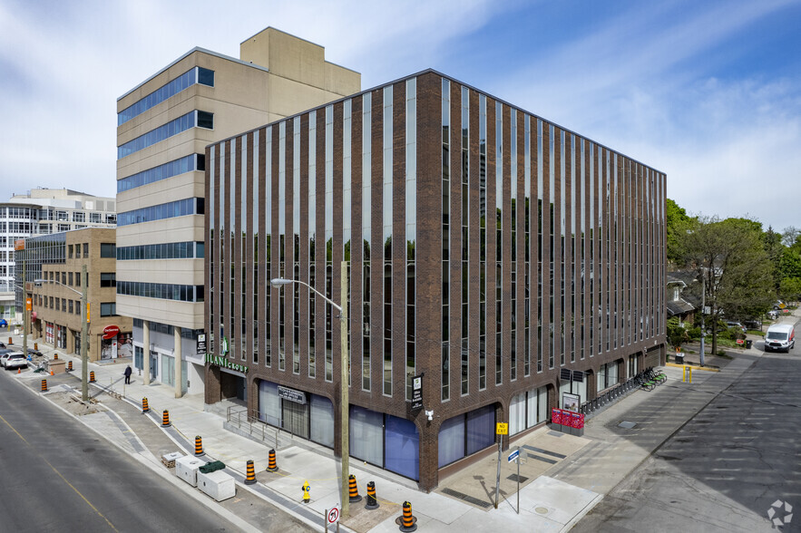 Primary Photo Of 110 Eglinton Ave W, Toronto Coworking Space