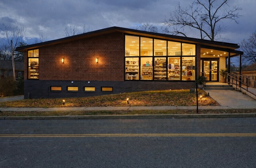 More Photos Of 23 West St, Warwick Office For Lease