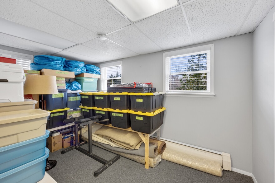 More Photos Of 296 N Main St, Sayville Industrial For Sale