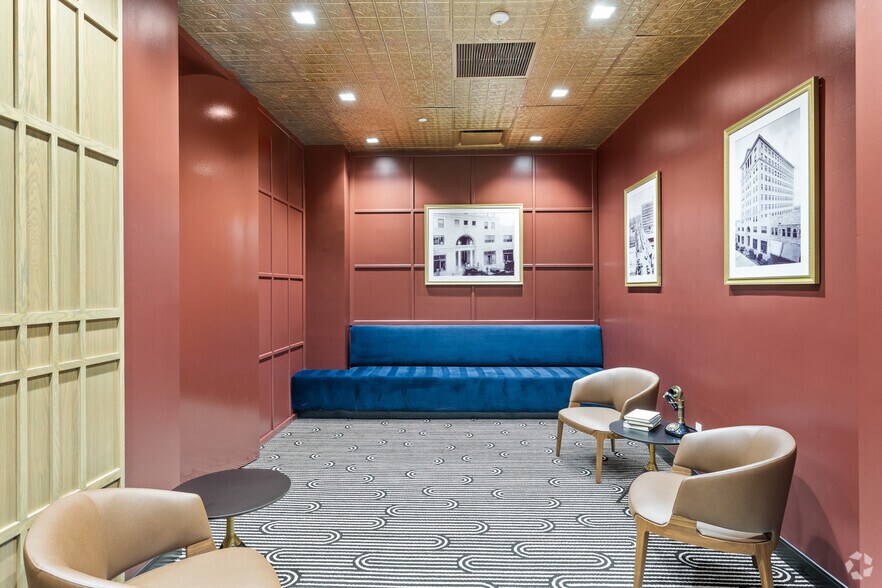 More Photos Of 319 Clematis St, West Palm Beach Office For Lease