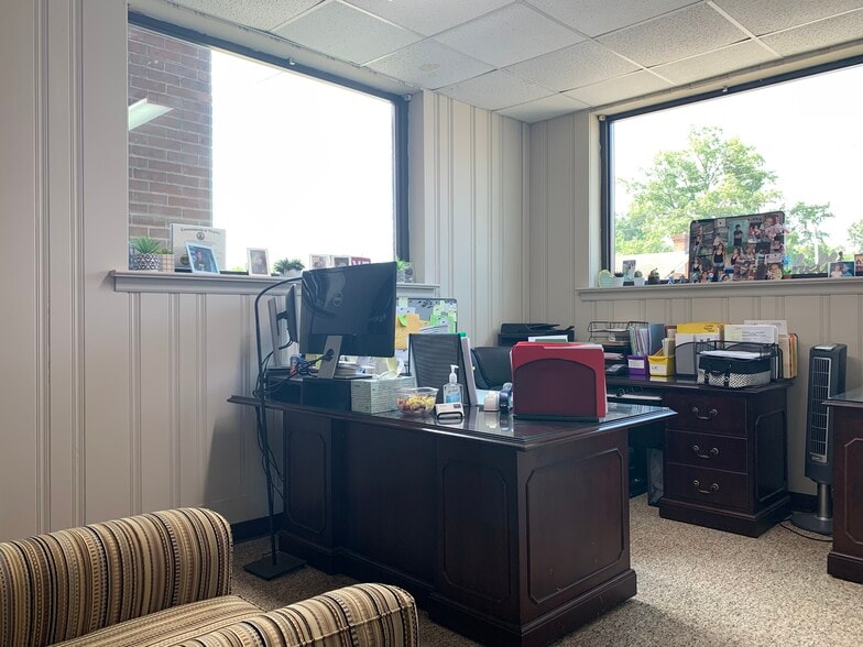 More Photos Of 109 W Atlantic St, South Hill Storefront Retail Office For Sale