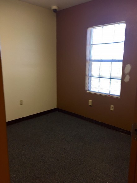 More Photos Of 422 S Enterprize Pky, Corpus Christi Office For Lease